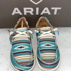 Women’s Ariat Hilo Turquoise Serape 9.5 B